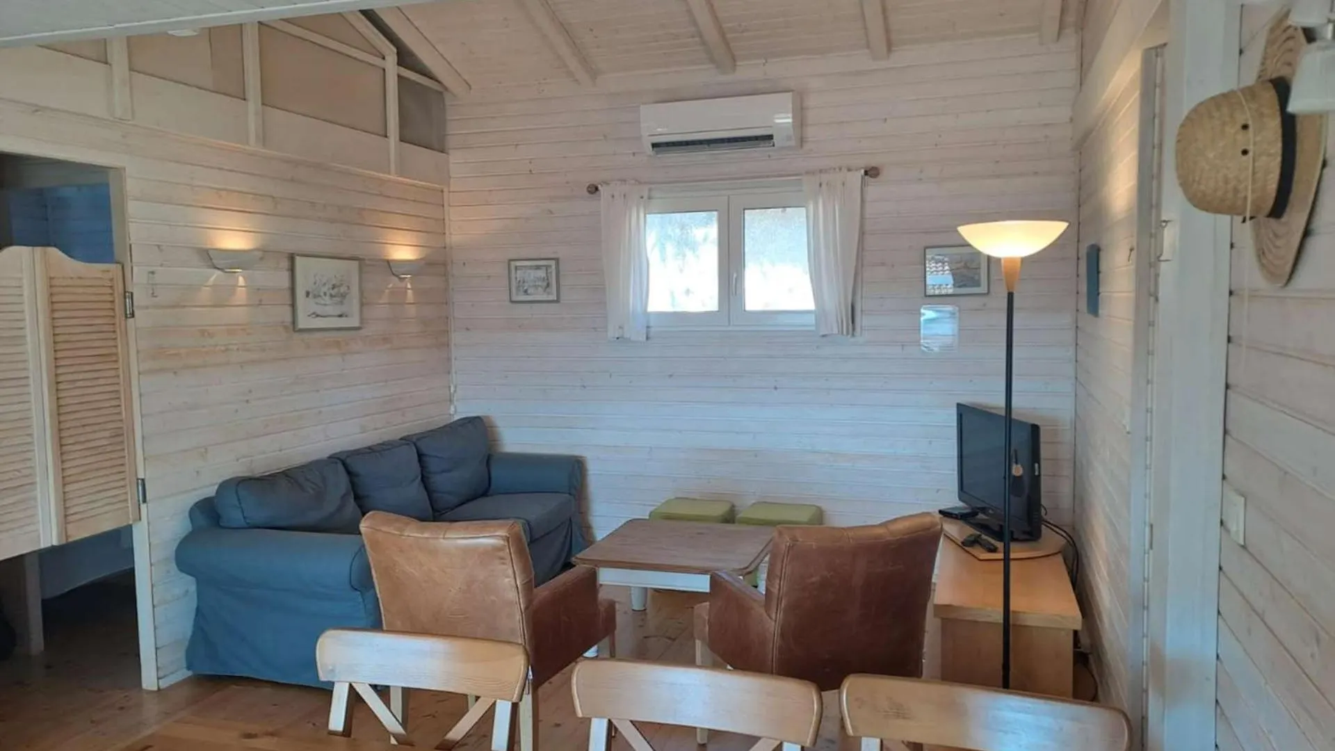 Gasmim64 Chalet Californien Pour 6 Personnes Proche St-Tropez Gassin