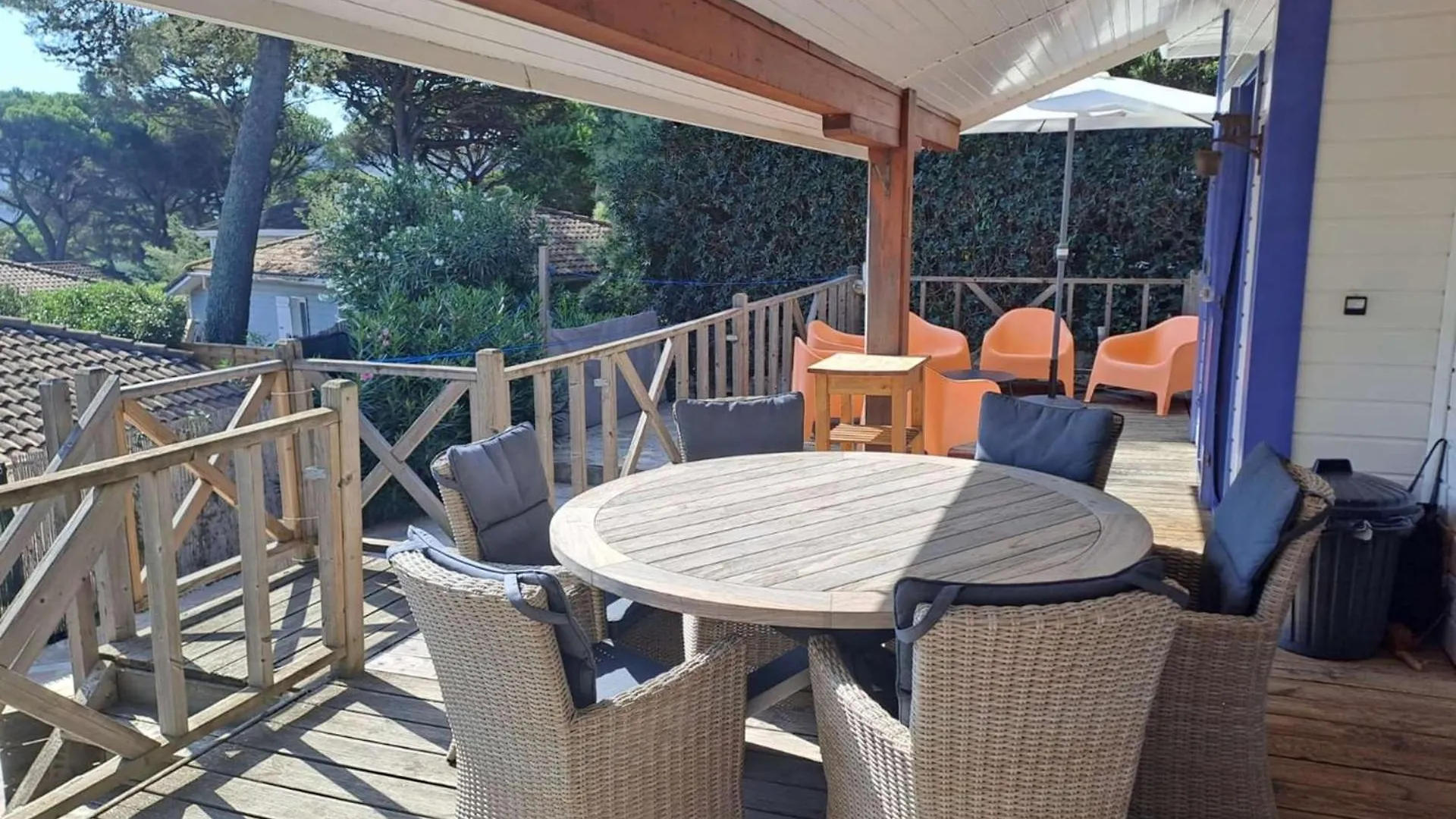 Villa Gasmim64 Chalet Californien Pour 6 Personnes Proche St-Tropez Gassin