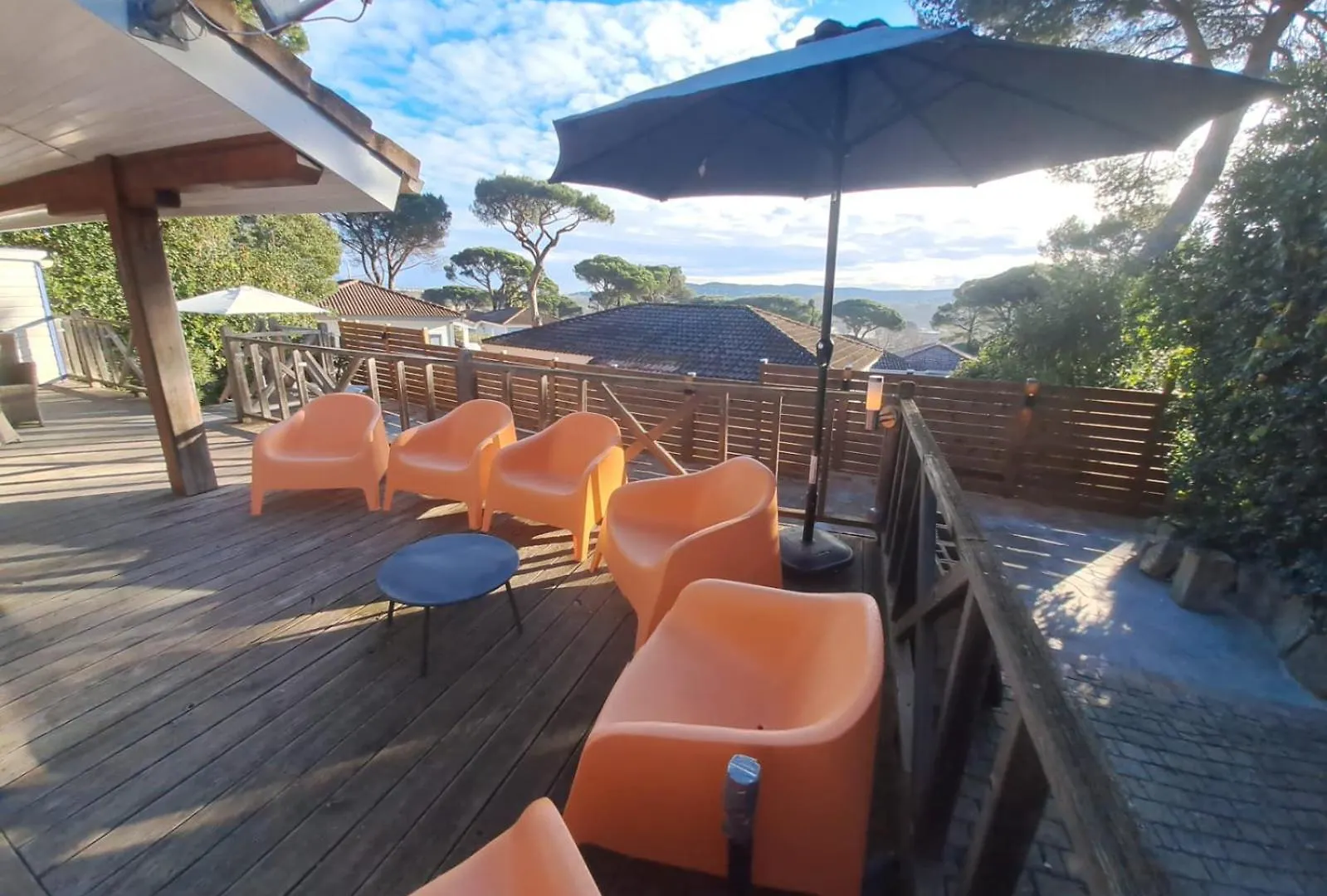 Gasmim64 Chalet Californien Pour 6 Personnes Proche St-Tropez Gassin Γαλλία