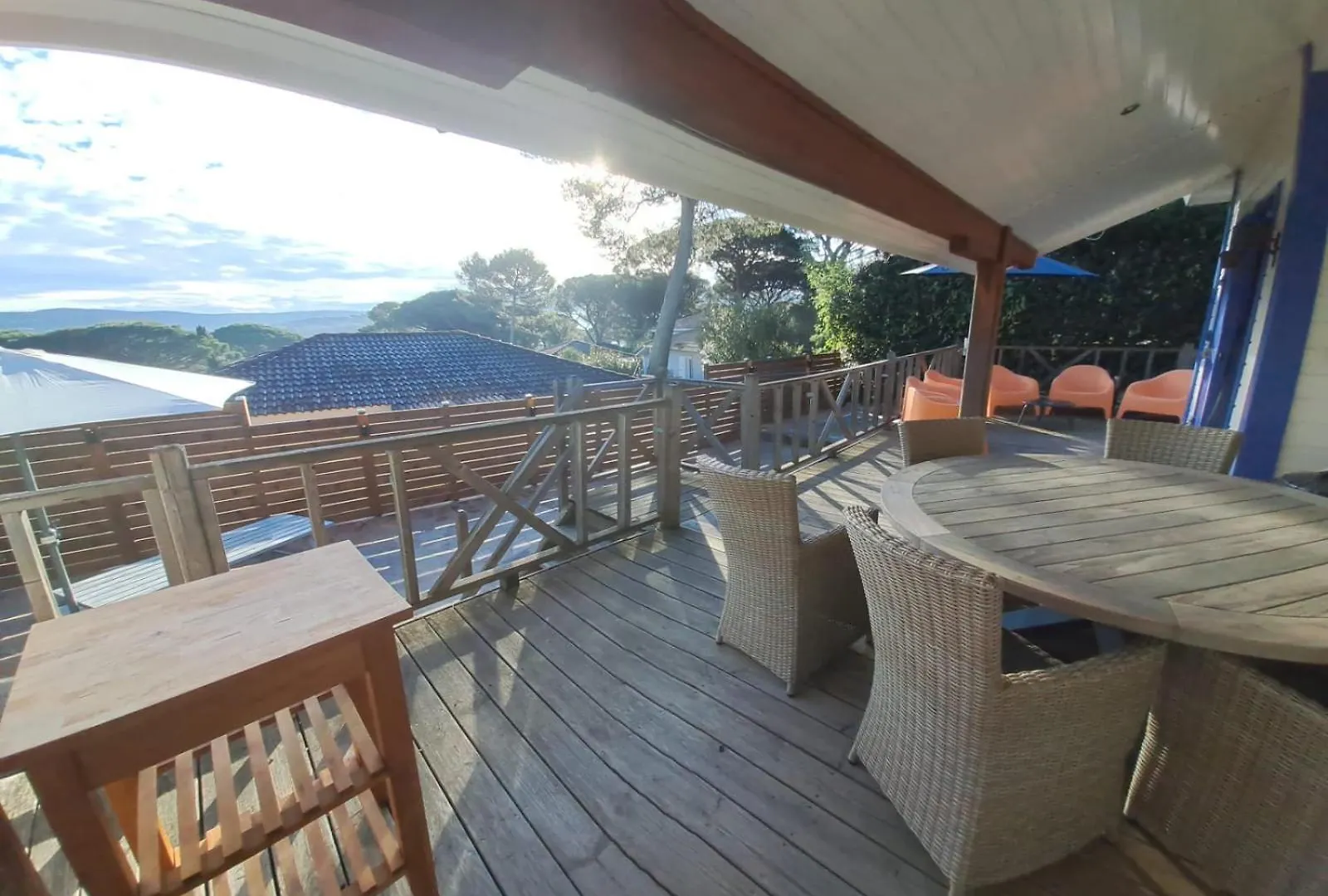 Villa Gasmim64 Chalet Californien Pour 6 Personnes Proche St-Tropez Gassin